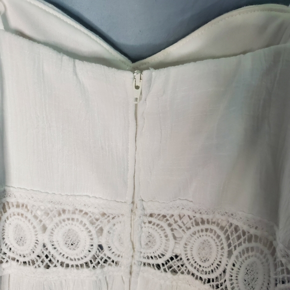 221- Iz Buyer Juniors' white sz 13 dress. straps see through lace under bodice - Picture 10 of 16